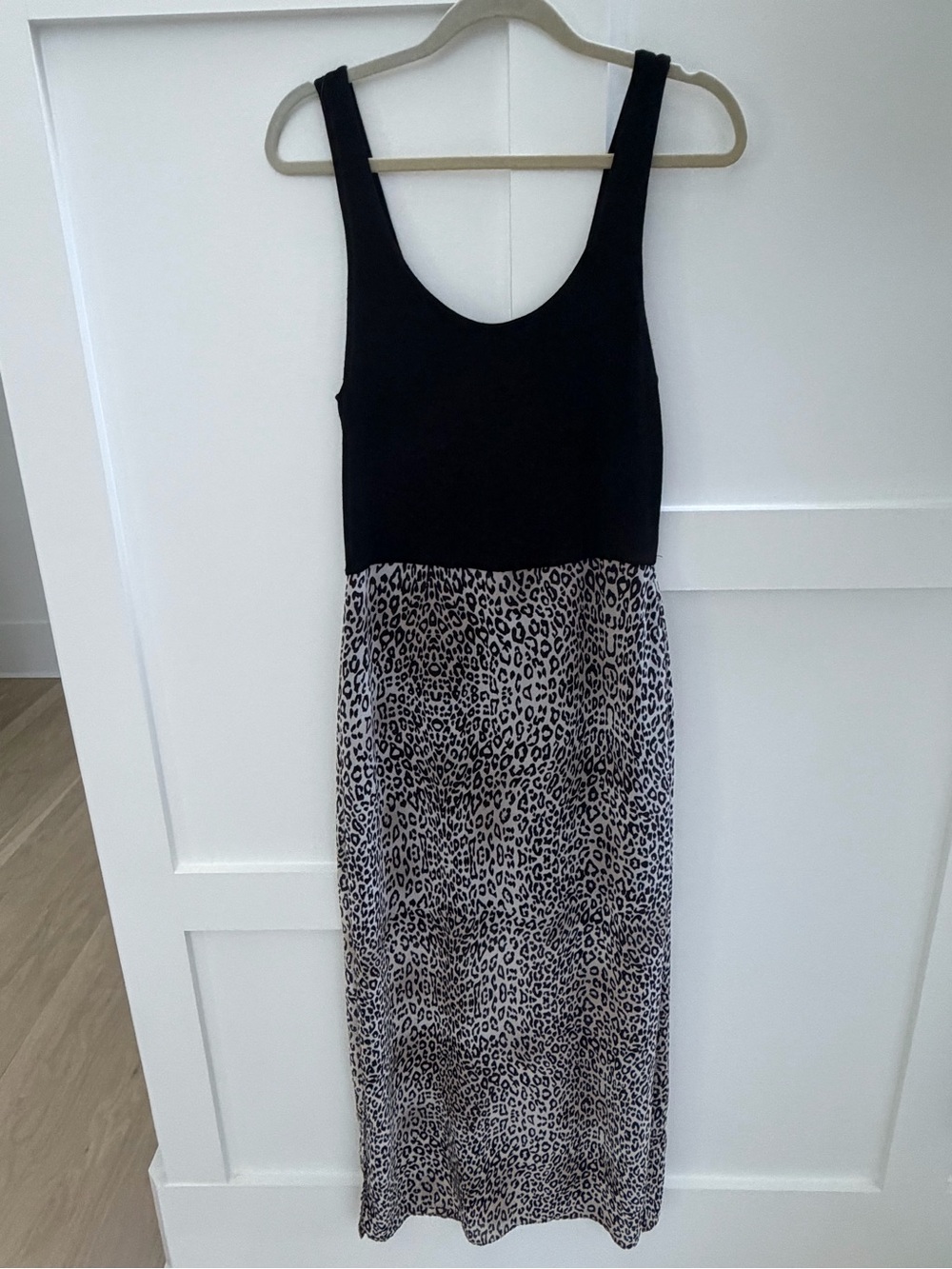 Vince Camuto Black Tank with Leopard-Print Maxi Skirt